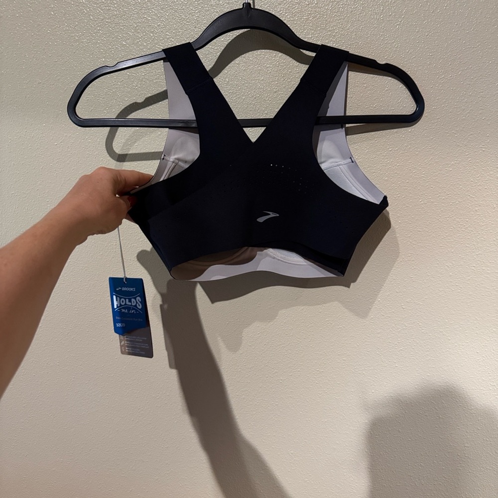 Brooks 32C/D Hold Me In Dare Crossback Run Bra - Picture 5 of 6